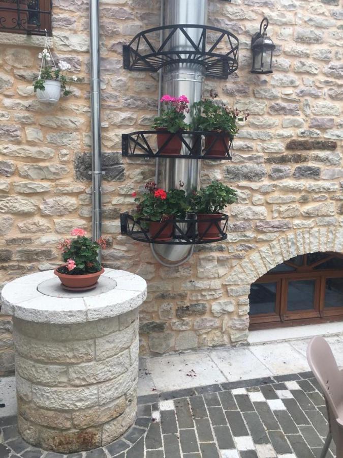 Argjiro Traditional Gjirokastër Eksteriør billede